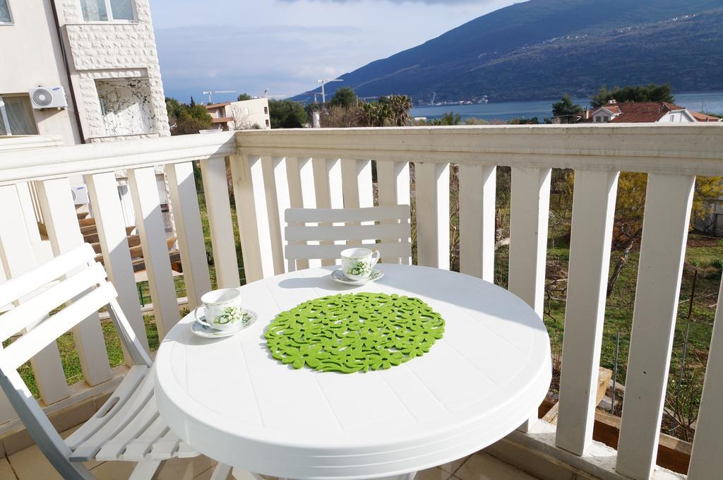 Apartment Begonia Of Kumbor Herceg Novi Buitenkant foto