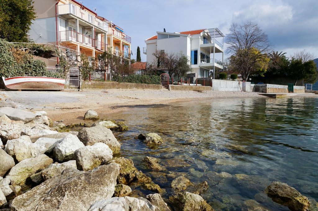 Apartment Begonia Of Kumbor Herceg Novi Buitenkant foto